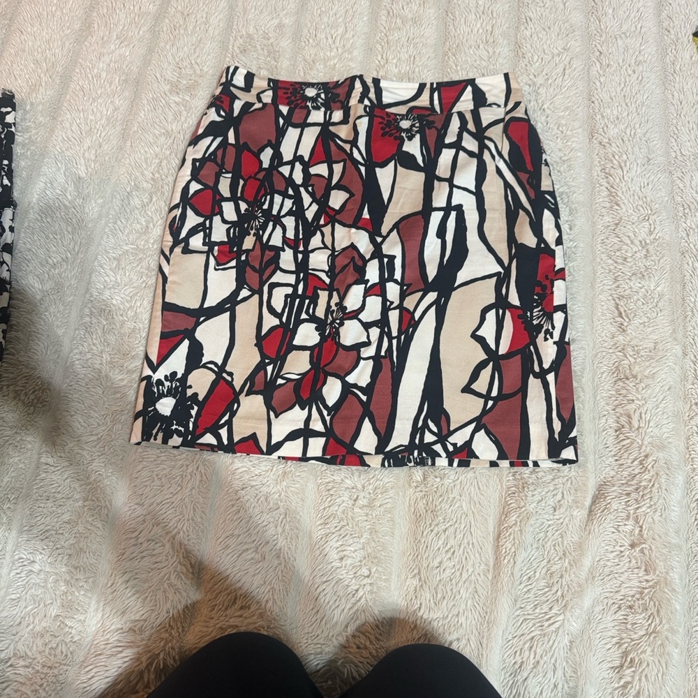 Ann Taylor Red and Black Floral Mini Skirt